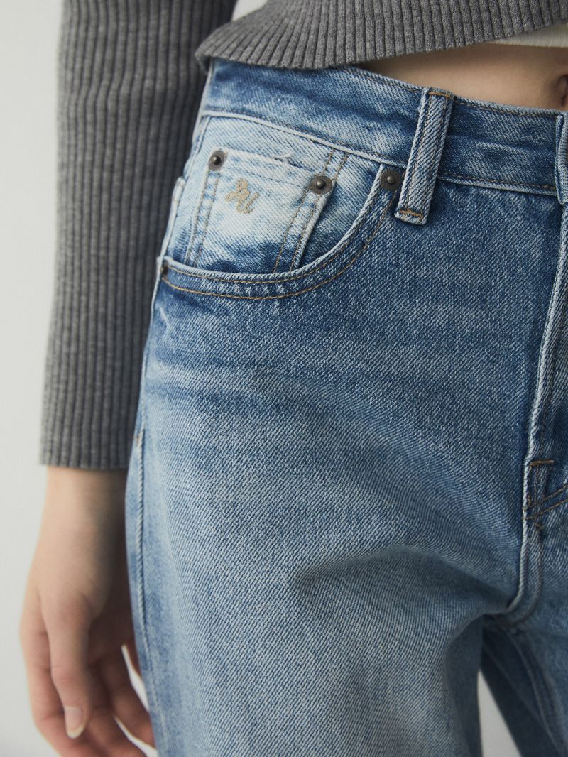 【WE ARE】Korea WHO.AU purchasing casual loose jeans WHTJE4911F