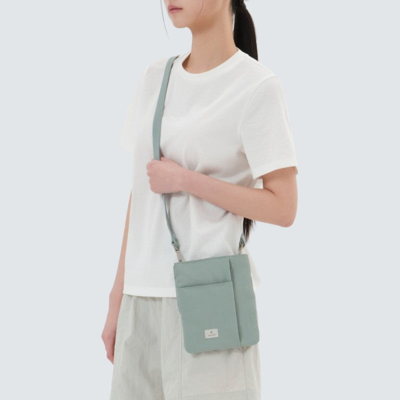 【WE ARE】韓國snow peak CAMPLE 斜背小包S25ZUCCB13