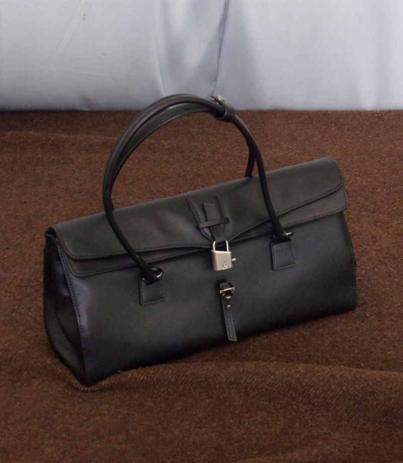 【WE ARE】Korea Archivepke Luv lock duffle armpit bag OVBAX24521