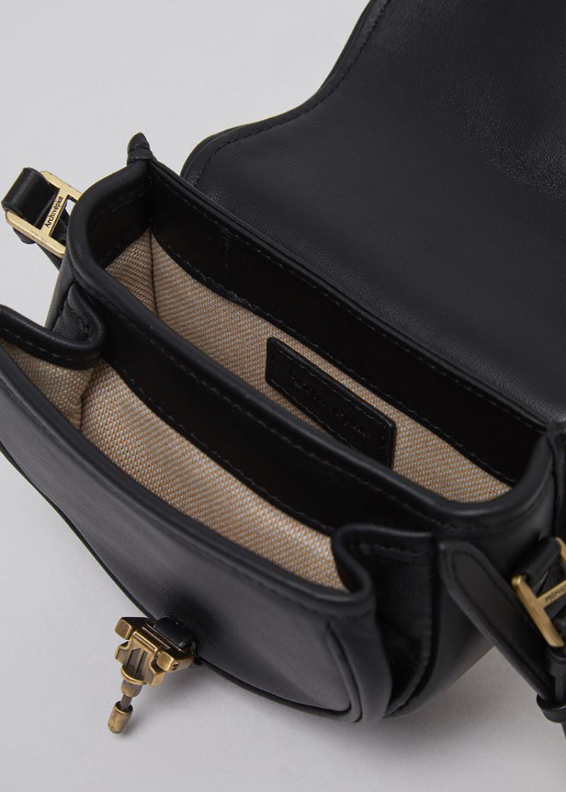 【WE ARE】Korea Archivepke Luv lock mini lock mini messenger bag OVBRX24502