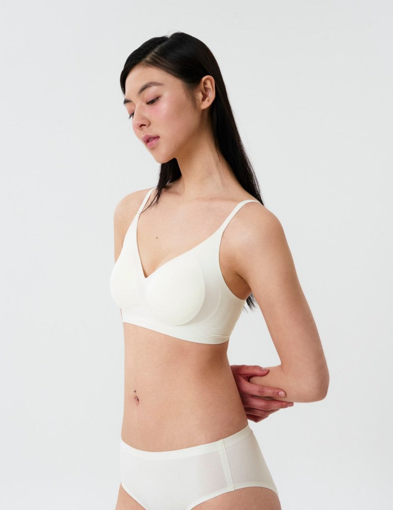 【WE ARE】Korea verish cool-fit volume fit plus thick pad bra