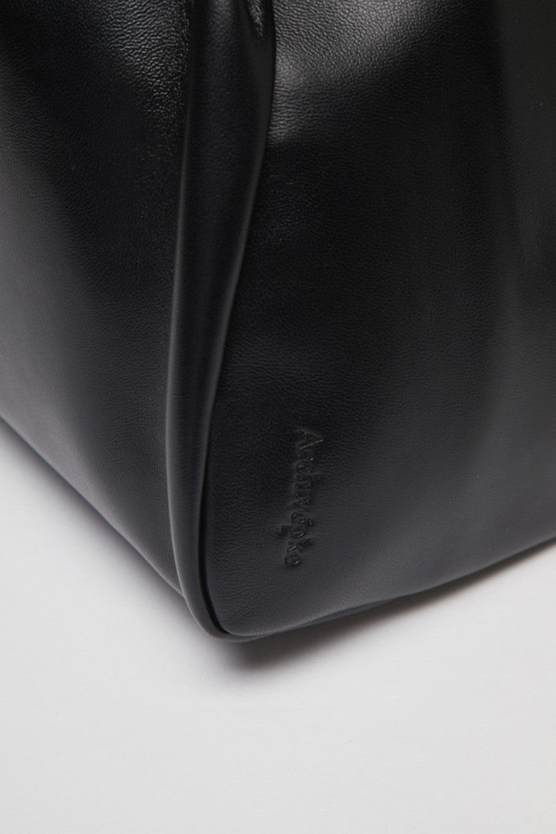 【WE ARE】Korea Archivepke Doughnut bag OVBAX25014