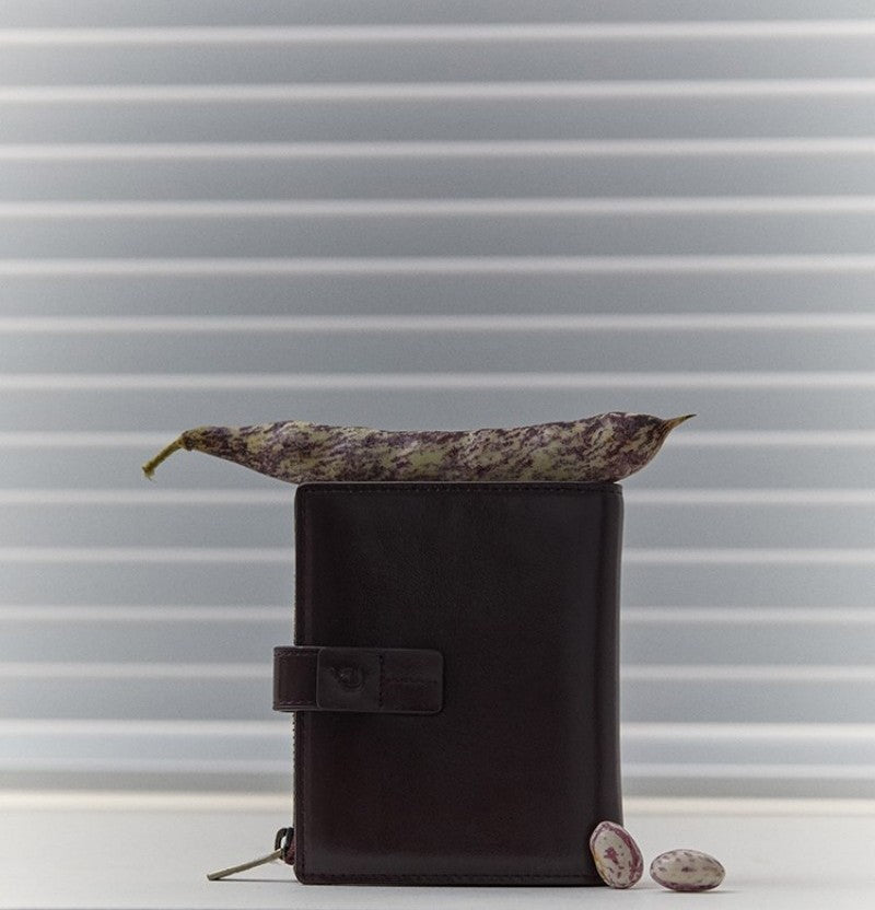 【WE ARE】Korea Archivepke Essential wallet Classic wallet OVADX25002
