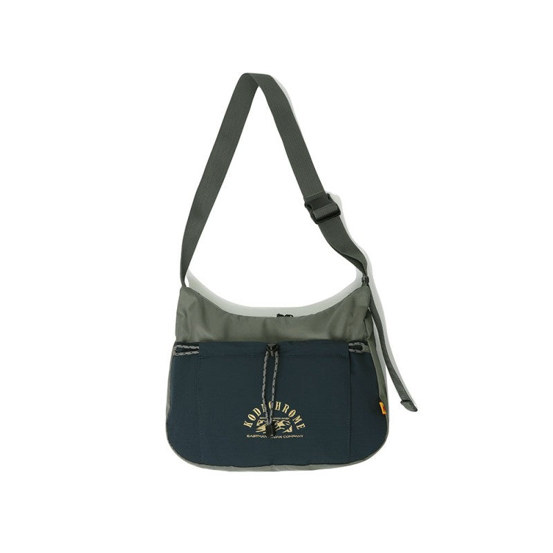 【WE ARE】Korea KODAK Kodak contrast color crossbody bag K5243LBG31