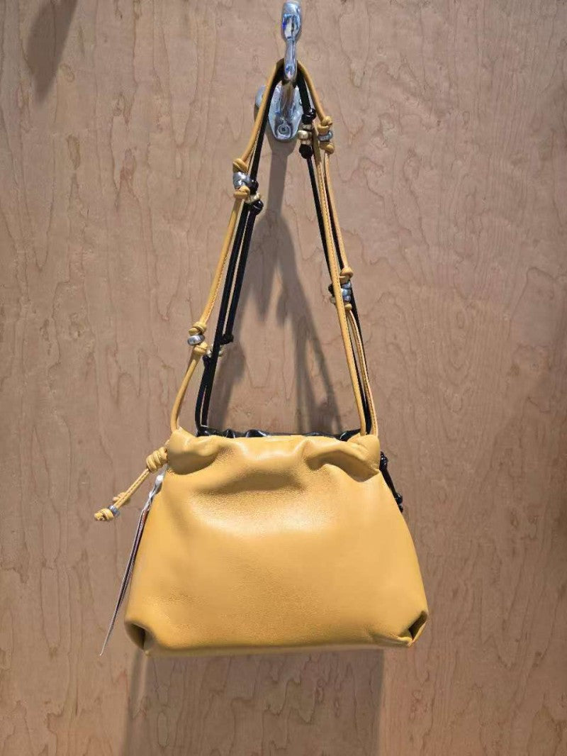 【WE ARE】Korea Archivepke Gem clutch bag OVBAX25023