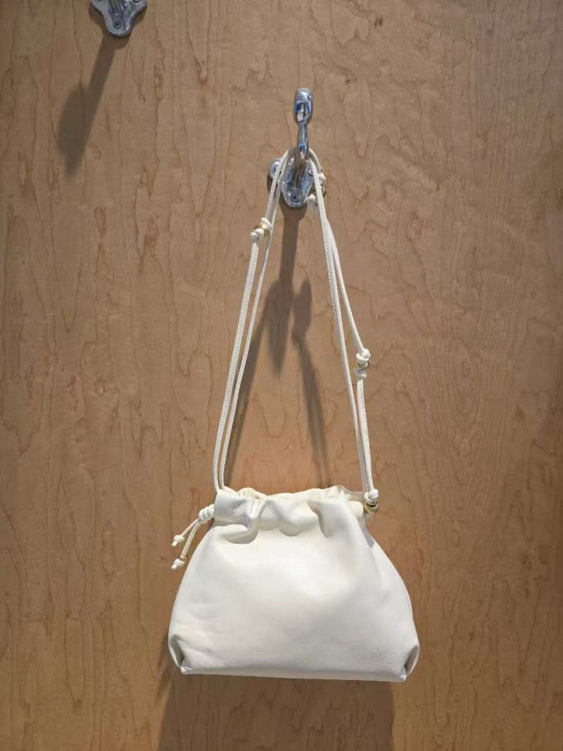 【WE ARE】Korea Archivepke Gem clutch bag OVBAX25023