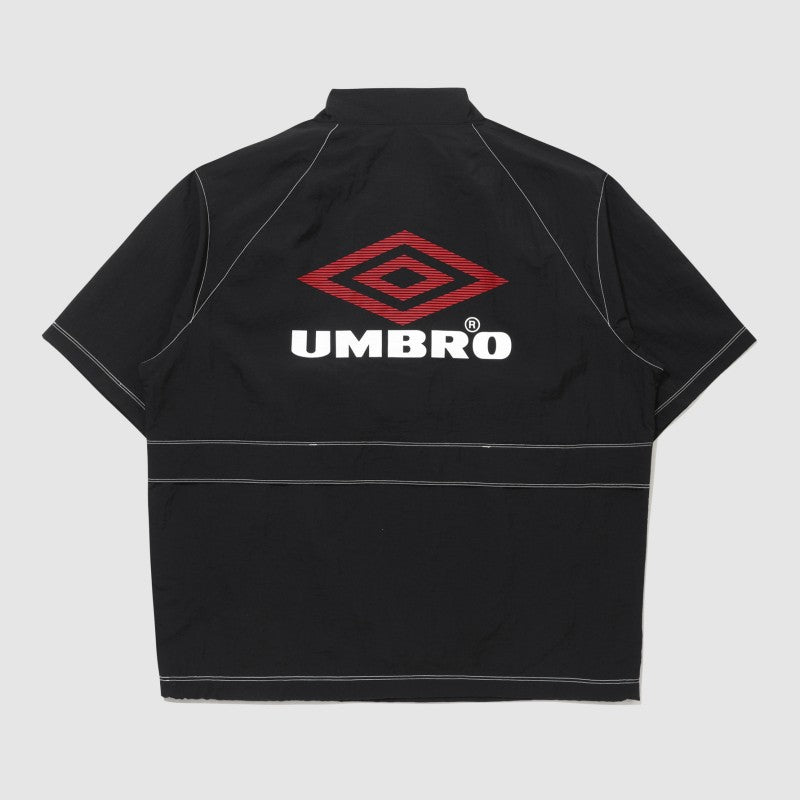 【WE ARE】韓國Umbro 外車線 背面logo 半拉鍊短袖上衣UQ223CWT59