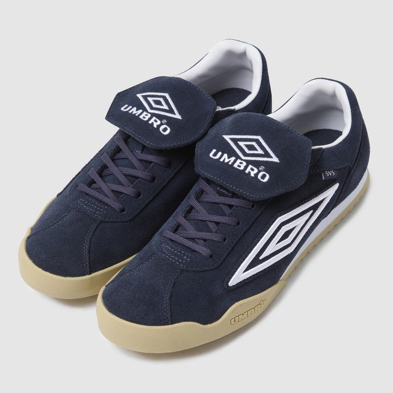 【WE ARE】韓國Umbro HOLLIGAN 5V5運動鞋 UQ123CCU16