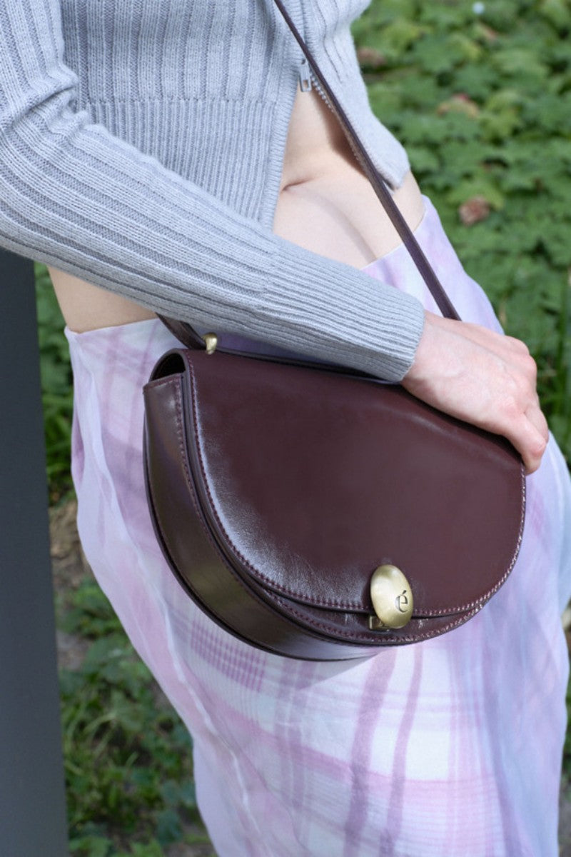 大茜自留【WE ARE】韓國Archivepke Egg cross bag單肩馬鞍包OVBAX24534