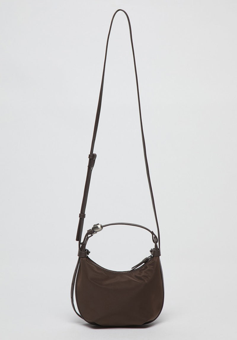 【WE ARE】韓國Archivepke Mini Luv Moon Bag(尼龍) OVBRX25101