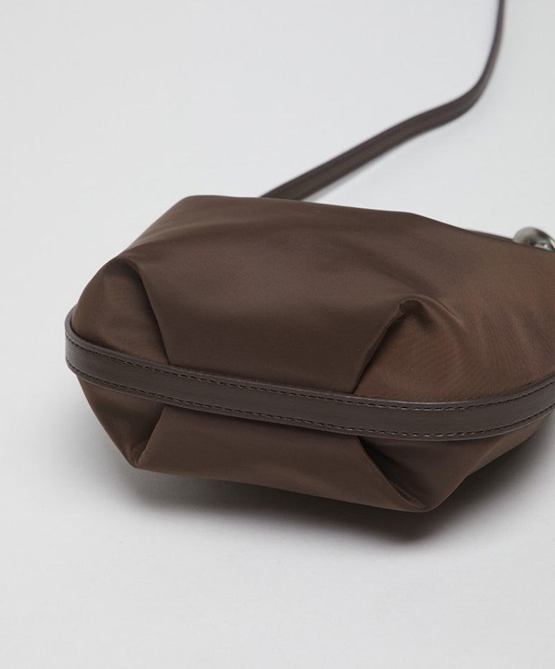 【WE ARE】韓國Archivepke Mini Luv Moon Bag(尼龍) OVBRX25101