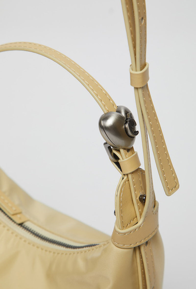 【WE ARE】韓國Archivepke Mini Luv Moon Bag(尼龍) OVBRX25101