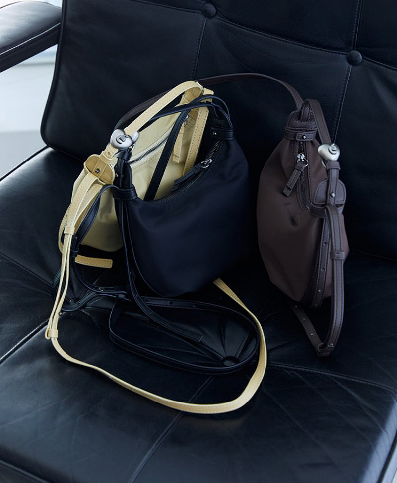 【WE ARE】韓國Archivepke Mini Luv Moon Bag(尼龍) OVBRX25101