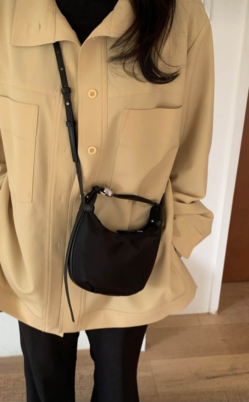 【WE ARE】韓國Archivepke Mini Luv Moon Bag(尼龍) OVBRX25101