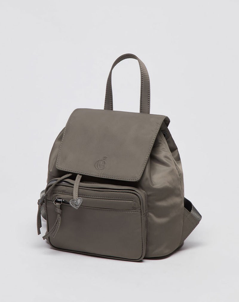 【WE ARE】Korea Archivepke23 years fashion school bag hand-held backpack OVBBX25101/OVBAX23018