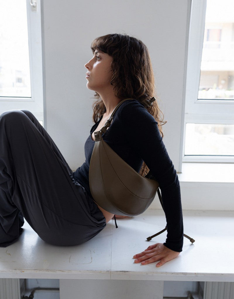 5/1 Price Increase【WE ARE】Korea Archivepke Fling bag OVBAX24002/OVBAX25001/OVBAX25002