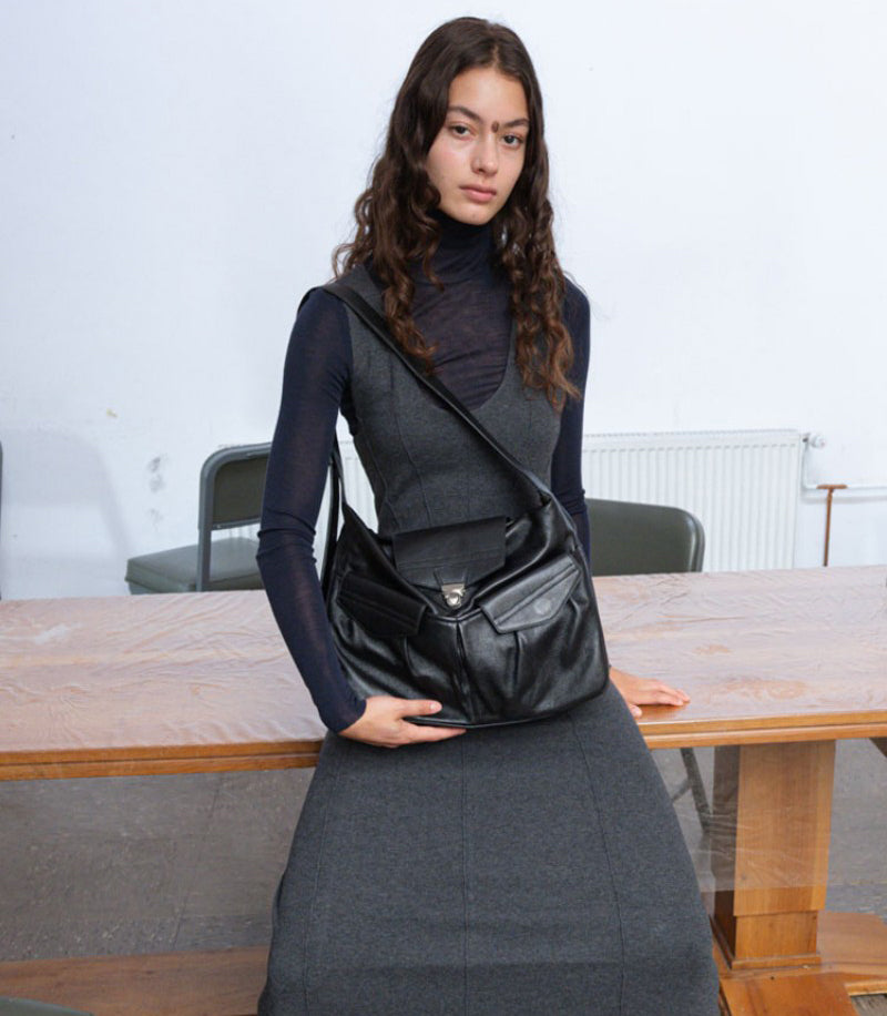 【WE ARE】韓國Archivepke Lock cargo bag OVBAX25224