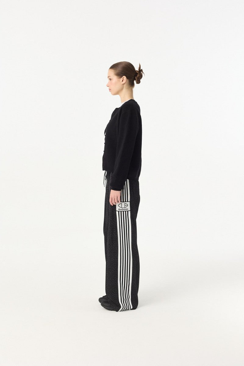 【WE ARE】韓國DONTBELATE 側logo豹紋直筒運動褲