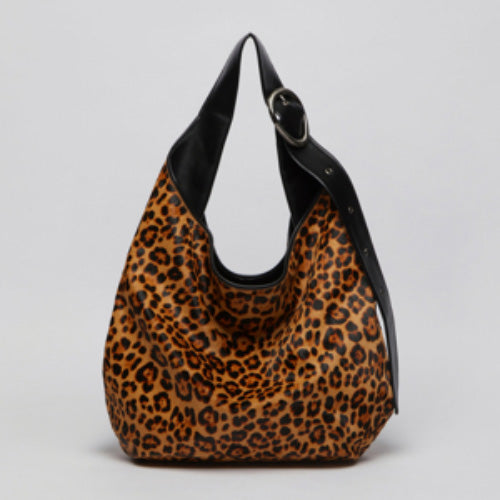 【WE ARE】韓國Archivepke單肩腋下包OVBAX25220