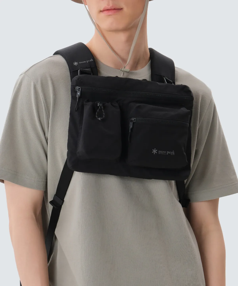 【WE ARE】韓國snow peak 雙口袋斜背包 S25SUFCB36