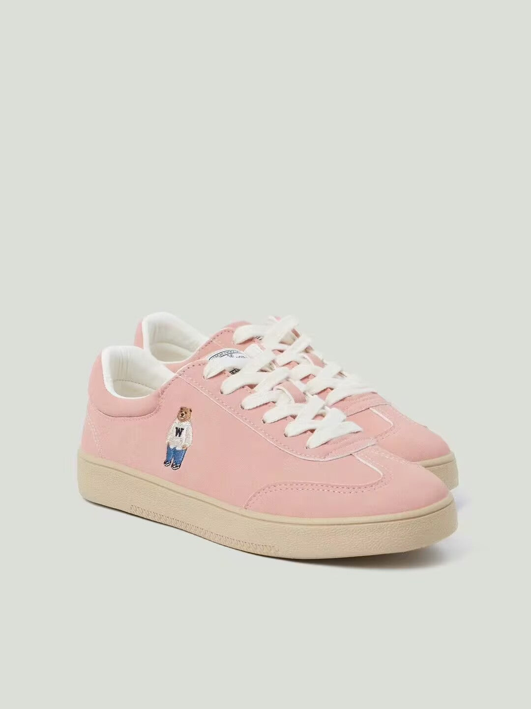 【WE ARE】Korea WHO.AU casual moral training shoes WHPGF1302A