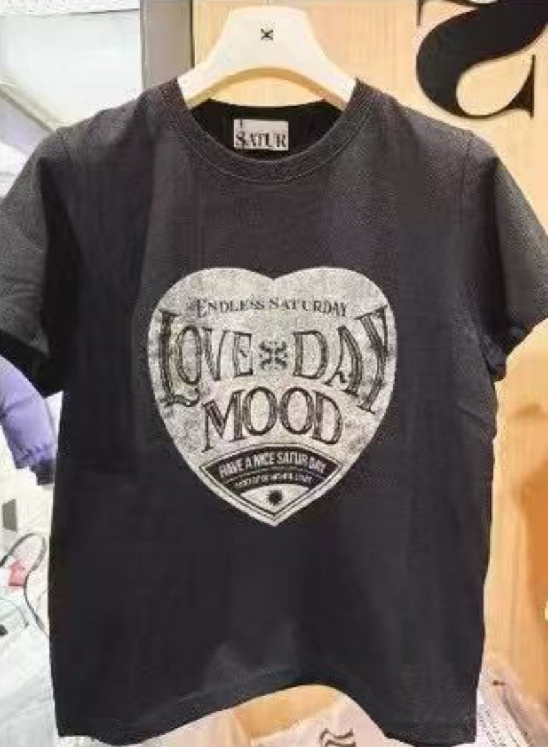 【WE ARE】Korea Satur Heart Short Sleeve T-shirt SA252WTS02/SA252MTS02