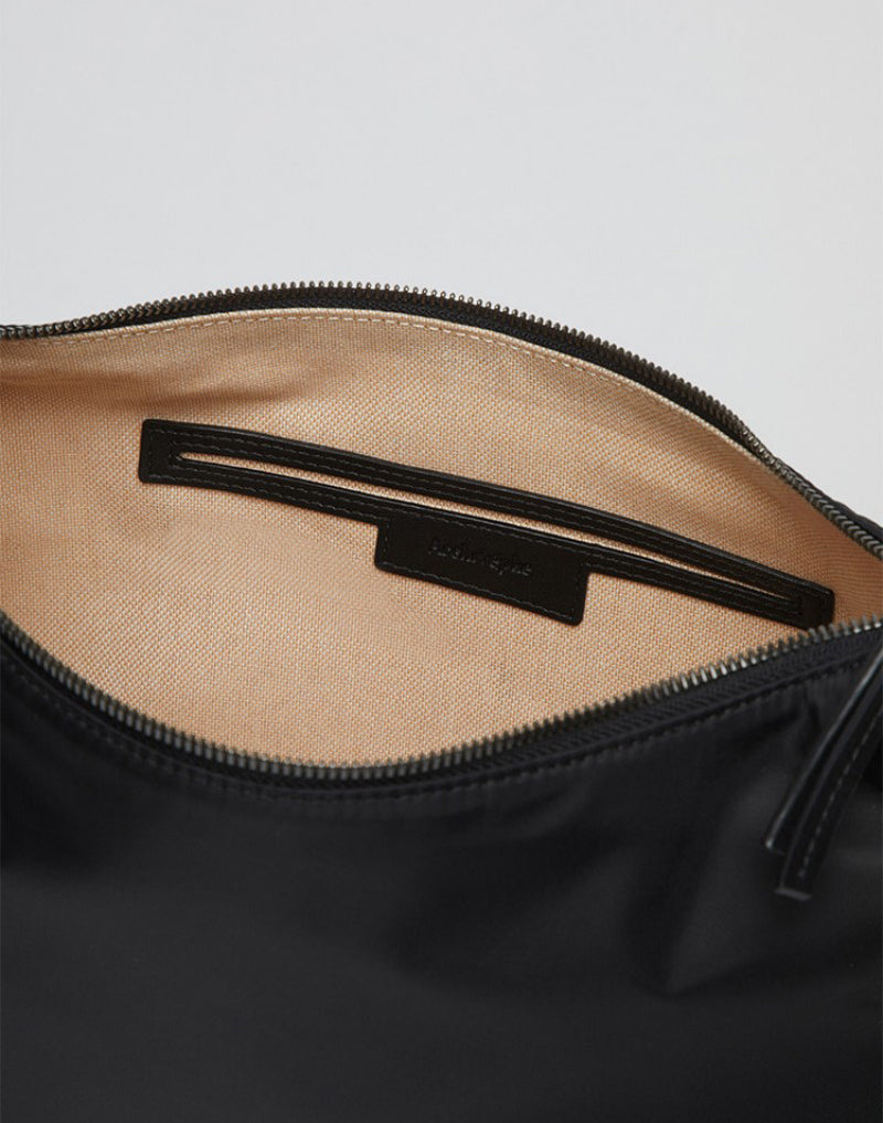 【WE ARE】韓國Archivepke Large Luv Moon bag OVBAX25114