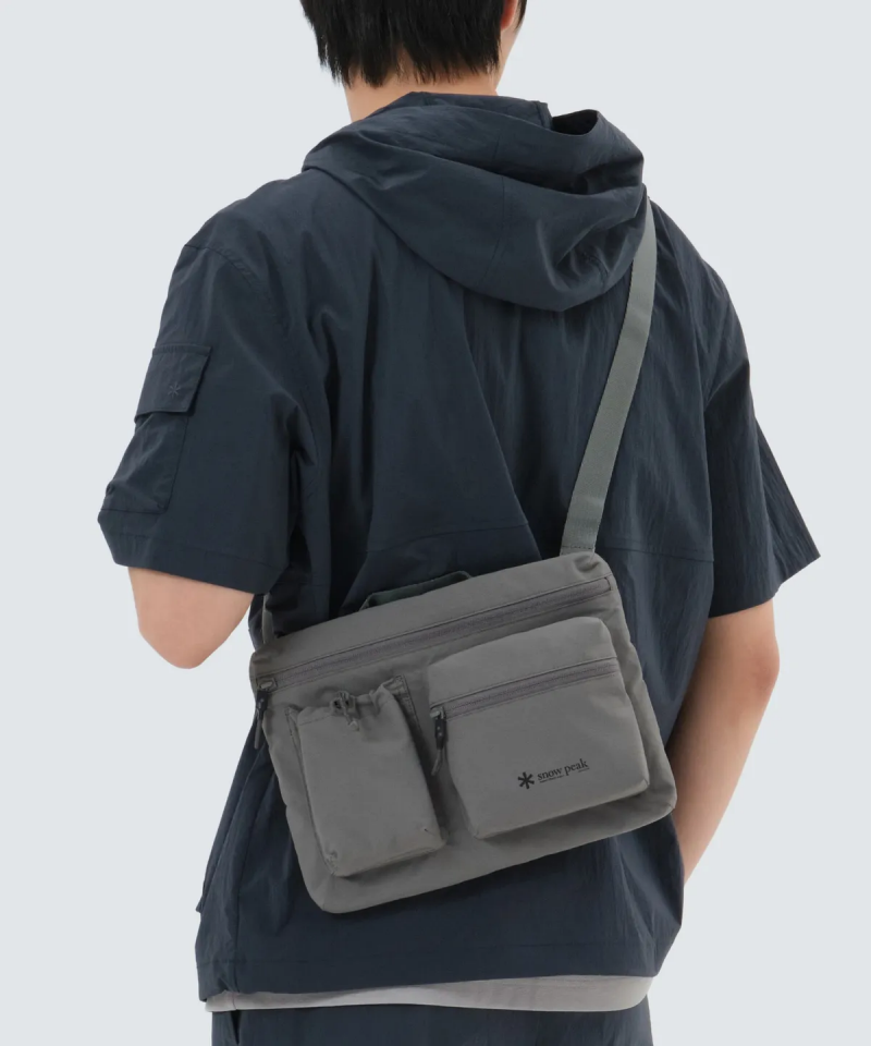 【WE ARE】韓國snow peak 雙口袋斜背包 S25SUFCB36