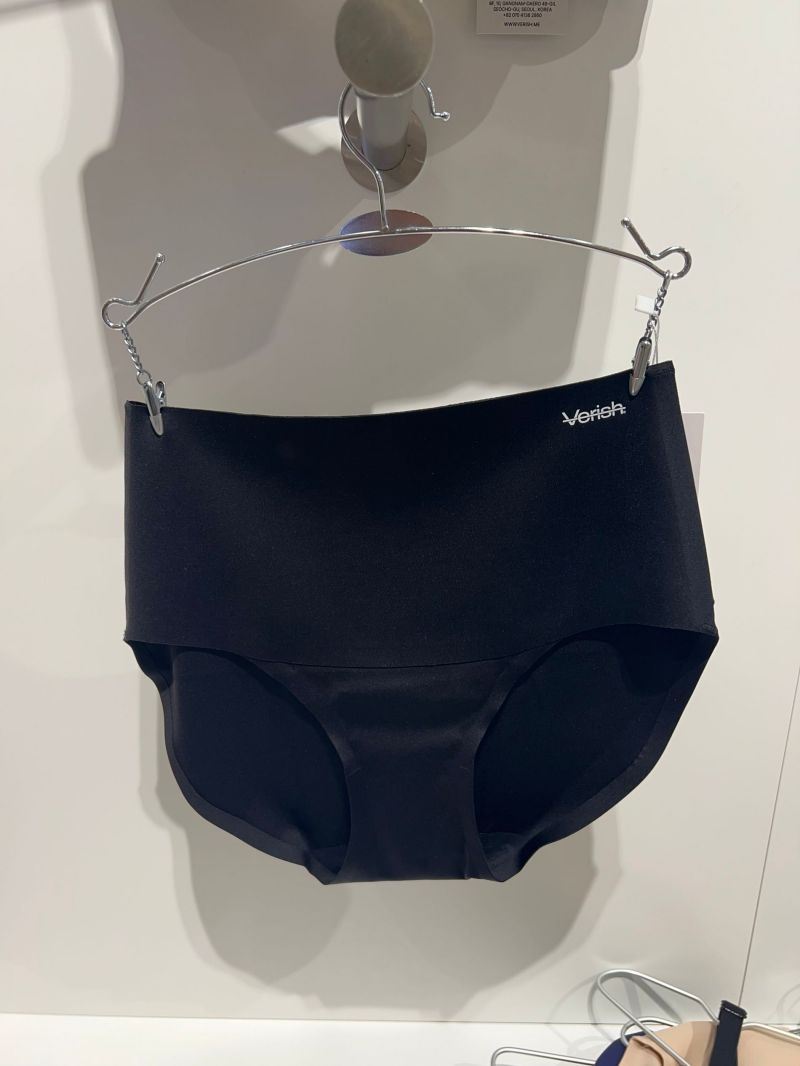 【WE ARE】Korea verish cool fit comfort big high waist seamless underwear