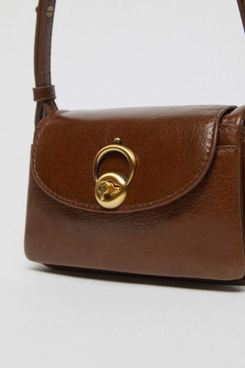 【WE ARE】韓國Archivepke Luv hole mini bag OVBRX25203