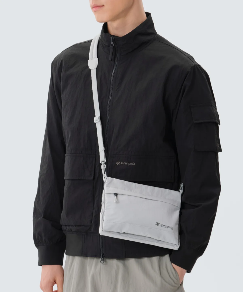 【WE ARE】韓國snow peak 信封斜背包S25SUFSB37