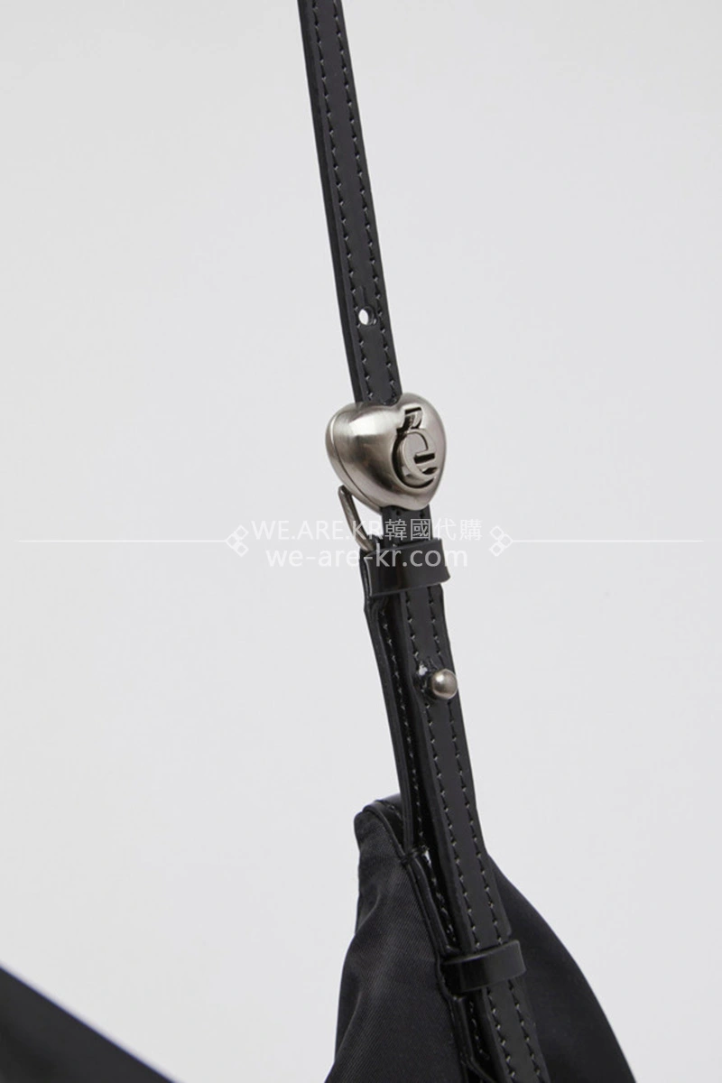 【WE ARE】韓國Archivepke Luv luna bag OVBAX25103/OVBAX25011