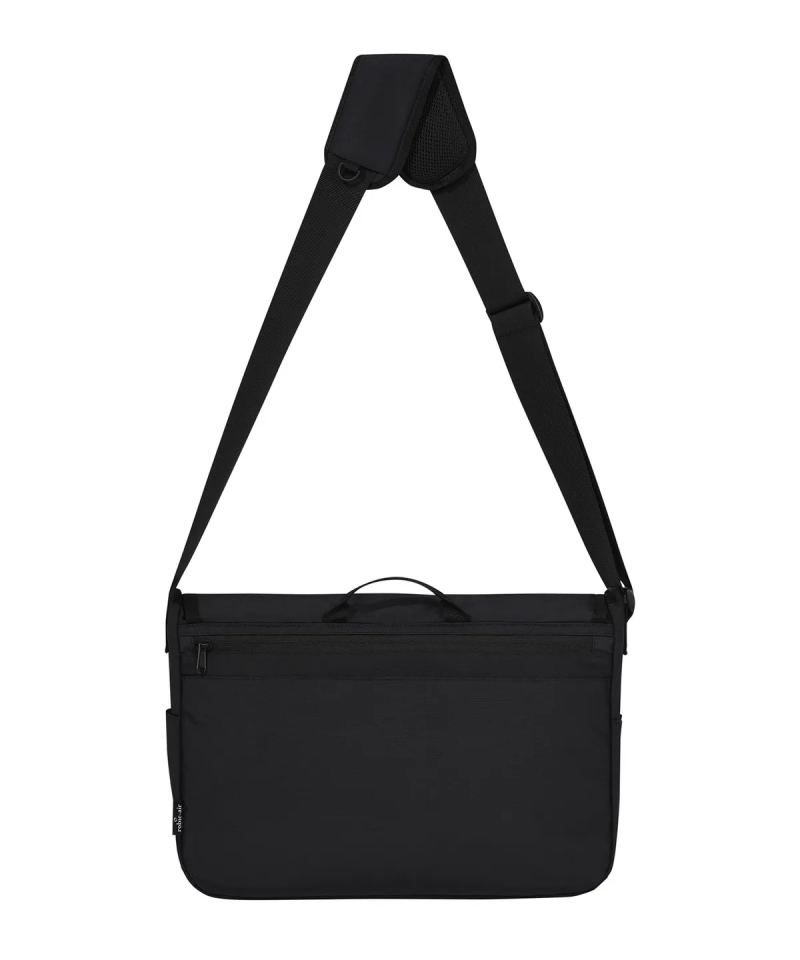 【WE ARE】Korea wacky Willy messenger bag WA2501CB01