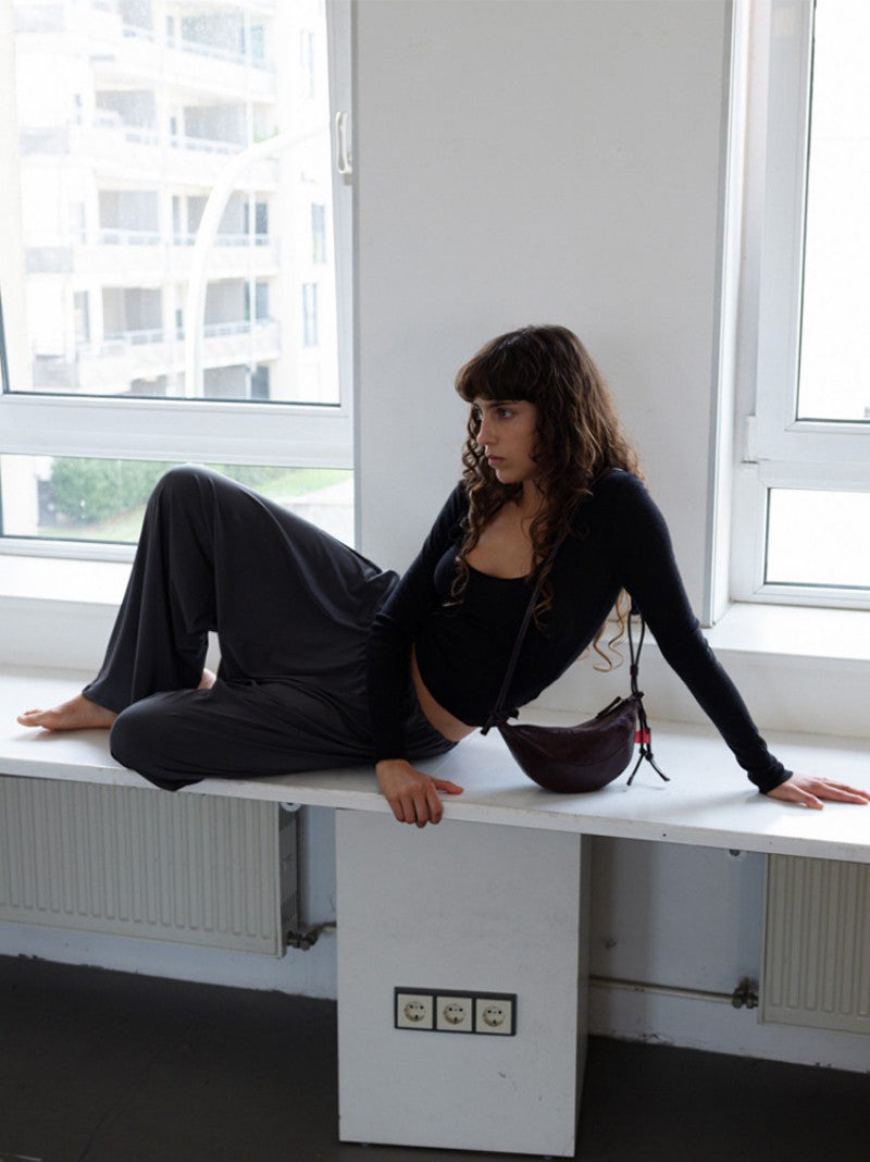 5/1 Price Increase【WE ARE】Korea Archivepke Fling bag OVBAX24002/OVBAX25001/OVBAX25002