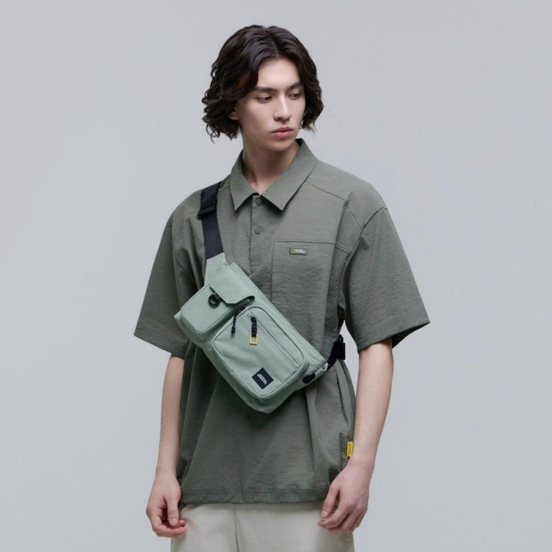 【WE ARE】 韓國國家地理 雙口袋斜背包 N255ACR750/N255ACR250