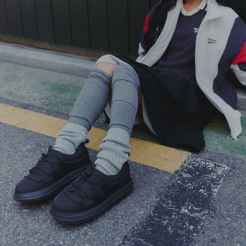 女款【WE ARE】韓國reebok 抽繩尼龍加絨麵包鞋RESO5FW2W