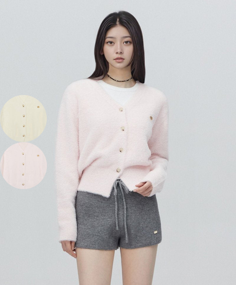 【WE ARE】韓國LAP 琥珀鈕扣Ｖ領毛衣 AR4KGA68