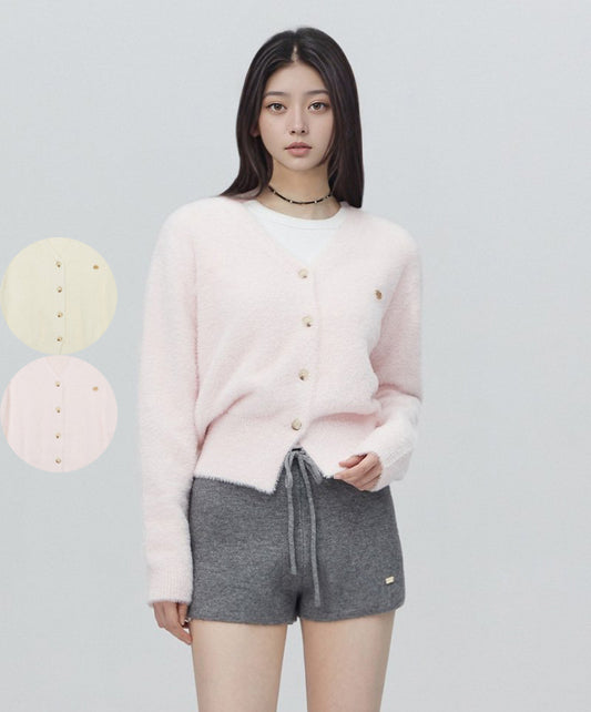 【WE ARE】韓國LAP 琥珀鈕扣Ｖ領毛衣 AR4KGA68