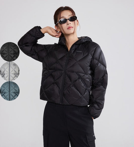 女款【WE ARE】韓國Discovery 菱紋連帽輕羽絨外套DWDJ9M056