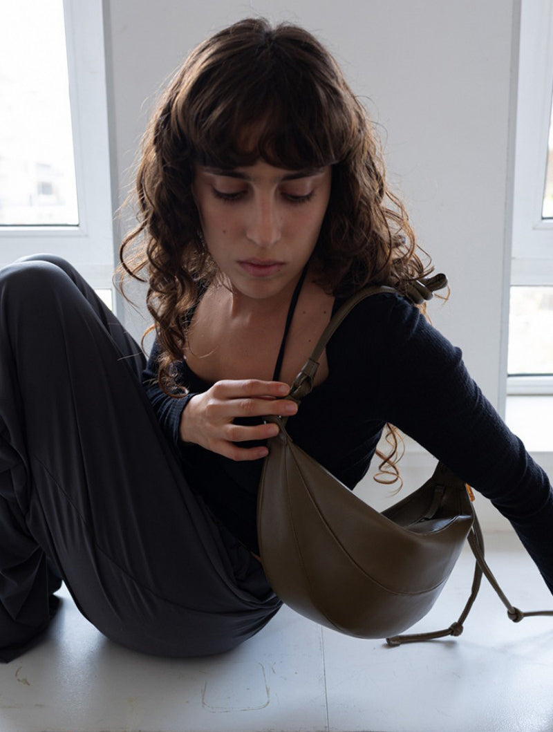 5/1 Price Increase【WE ARE】Korea Archivepke Fling bag OVBAX24002/OVBAX25001/OVBAX25002