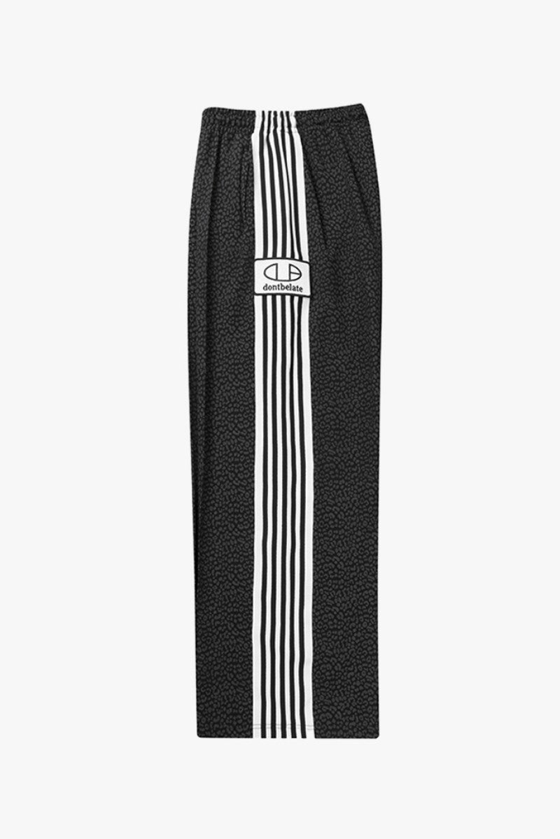 【WE ARE】韓國DONTBELATE 側logo豹紋直筒運動褲
