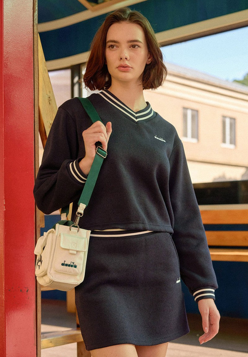 【WE ARE】韓國Diadora休閒V領毛衣D5422LFS71