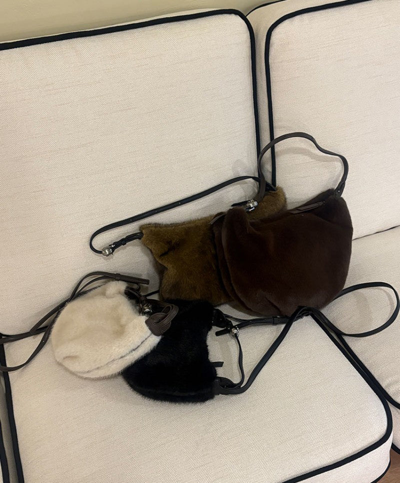 【WE ARE】韓國Archivepke Mini luv moon bag毛絨單肩斜挎包OVBRX25206