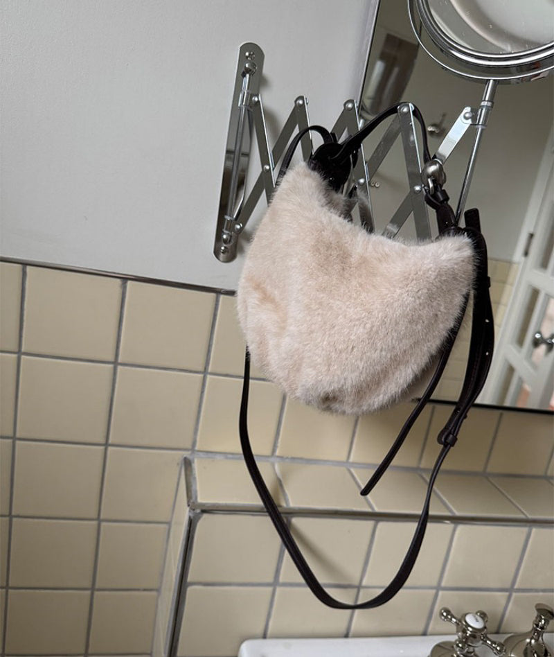 【WE ARE】韓國Archivepke Mini luv moon bag毛絨單肩斜挎包OVBRX25206