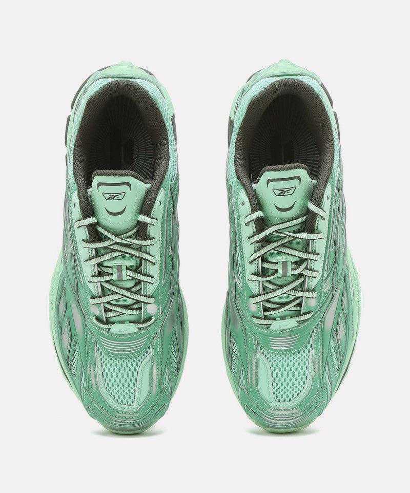 【WE ARE】韓國Reebok休閒運動鞋RESO5F007