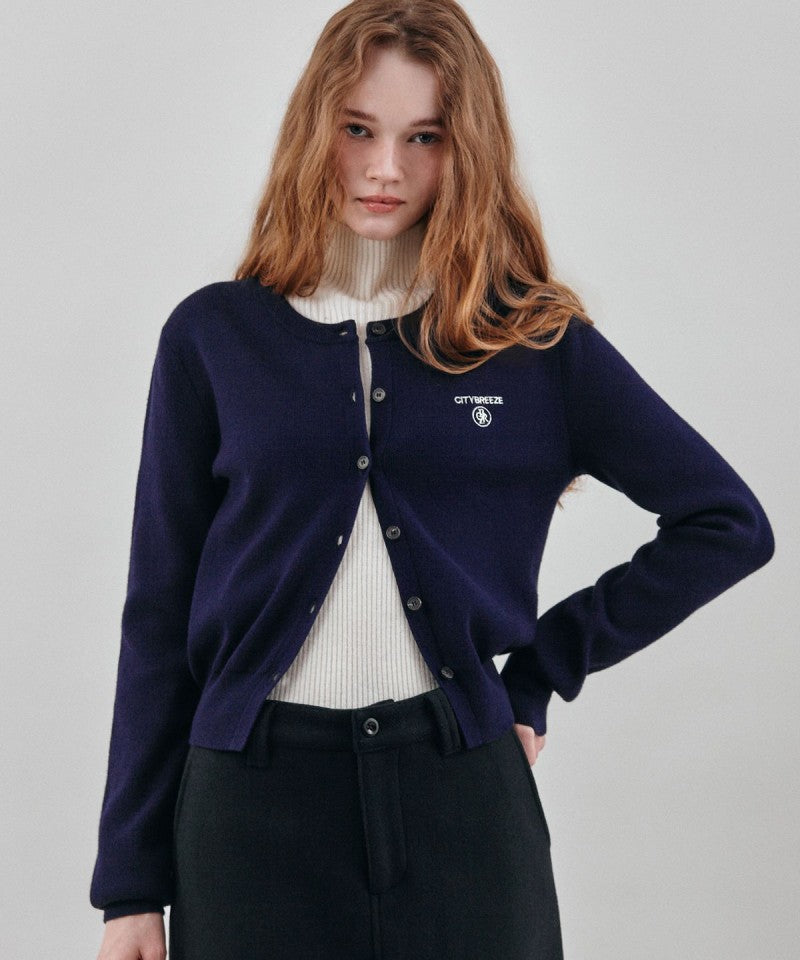 【WE ARE】韓國CITYBREEZE小Logo圓領針織衫 CTH4CD23