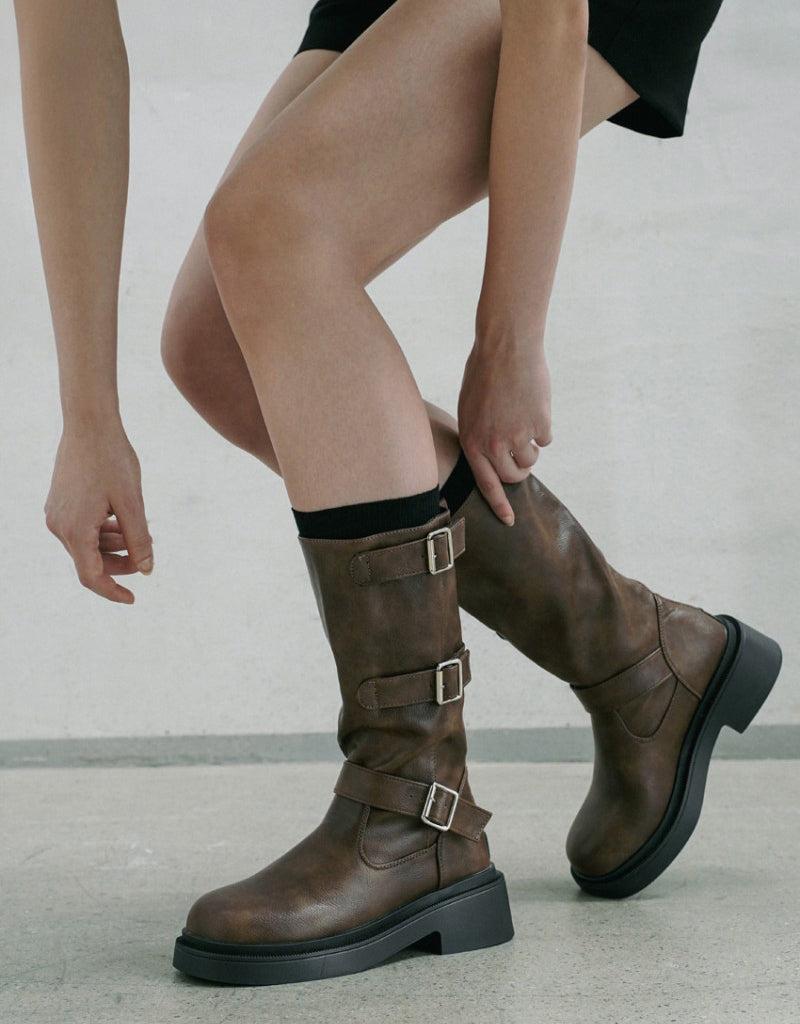 【WE ARE】韓國CHAAKAN 三排金屬扣低跟中短靴 BLLTR4H850