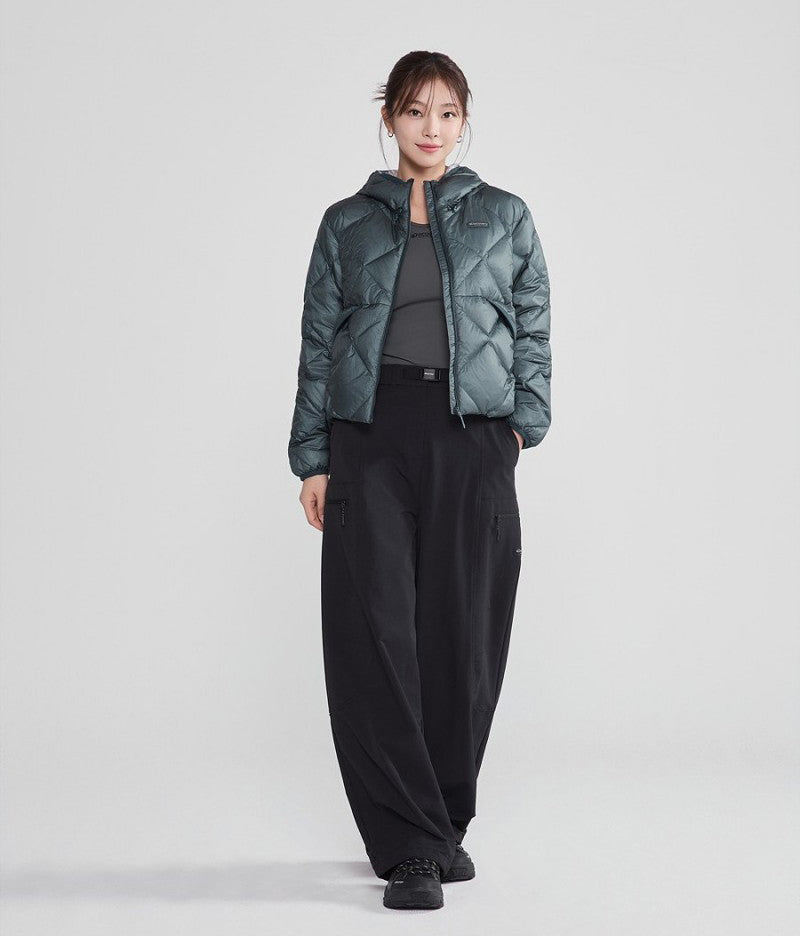 女款【WE ARE】韓國Discovery 菱紋連帽輕羽絨外套DWDJ9M056