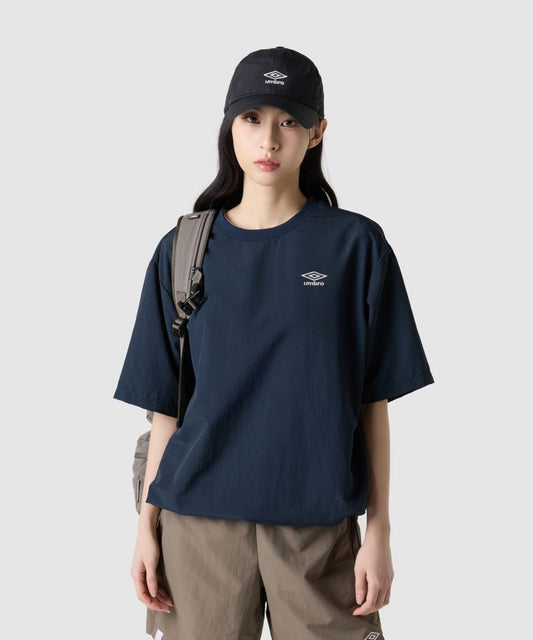 【樣品優惠現貨】【WE ARE】韓國Umbro 防潑水防風刺繡短ＴUR121CWT32