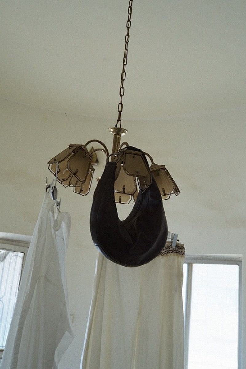 【WE ARE】韓國Archivepke Fling hobo bag OVBAX26053